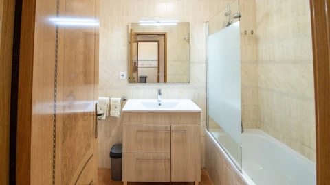 Apartamento T1 para Venda em Lagos (São Sebastião e Santa Maria)