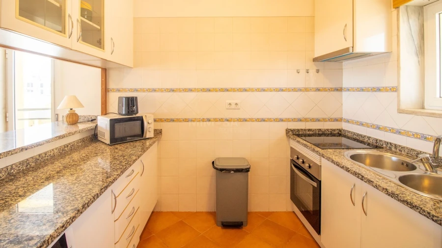Apartamento T1 para Venda em Lagos (São Sebastião e Santa Maria) Foto 17