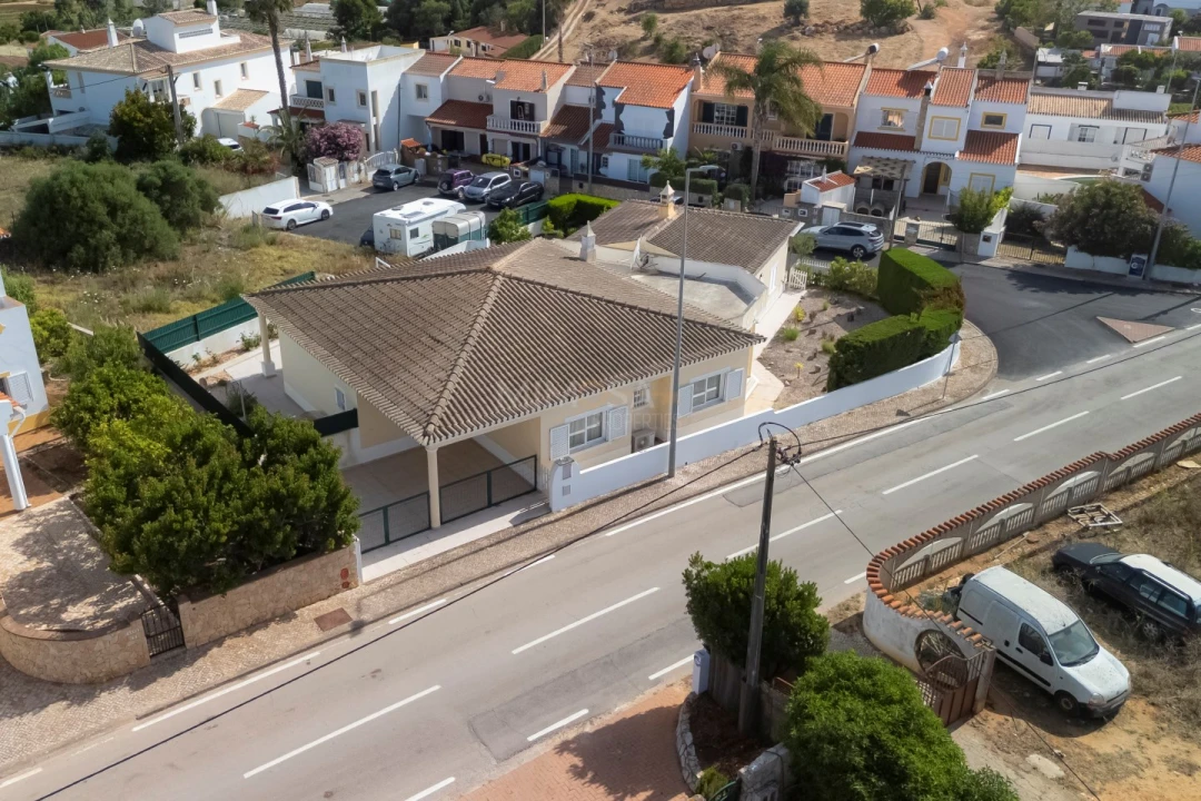 Moradia T4 para Venda em Lagos (São Sebastião e Santa Maria) Foto 38