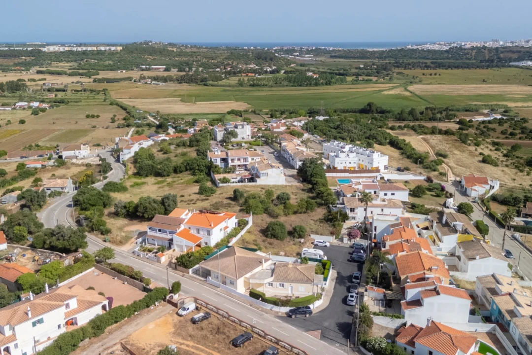Moradia T4 para Venda em Lagos (São Sebastião e Santa Maria) Foto 40