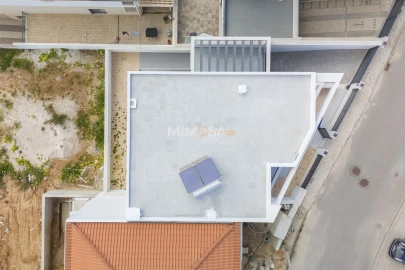 Moradia T4 para Venda em Mexilhoeira Grande