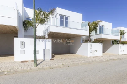 Moradia T3 para Venda em Vila de Sagres