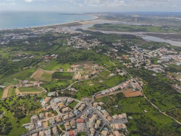Terreno para Venda em Alvor