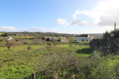 Terreno para Venda em Lagos (São Sebastião e Santa Maria)
