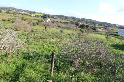 Terreno para Venda em Lagos (São Sebastião e Santa Maria)