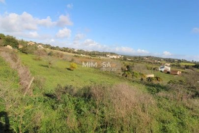 Terreno para Venda em Lagos (São Sebastião e Santa Maria)