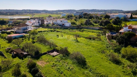 Terreno para Venda em Lagos (São Sebastião e Santa Maria)