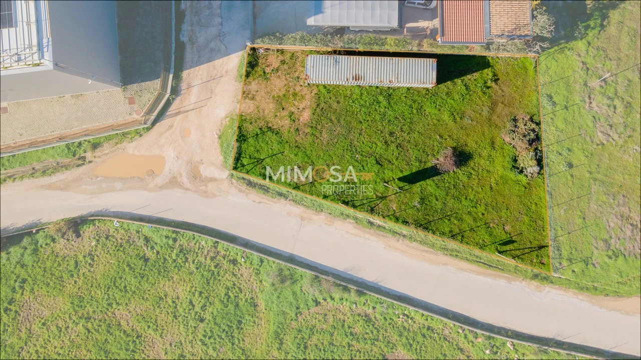 Terreno para Venda em Odiaxere Foto 2