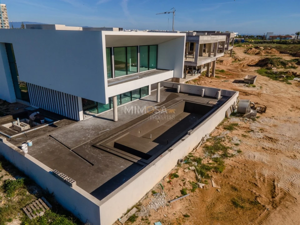Moradia T4 para Venda em Lagos (São Sebastião e Santa Maria) Foto 7