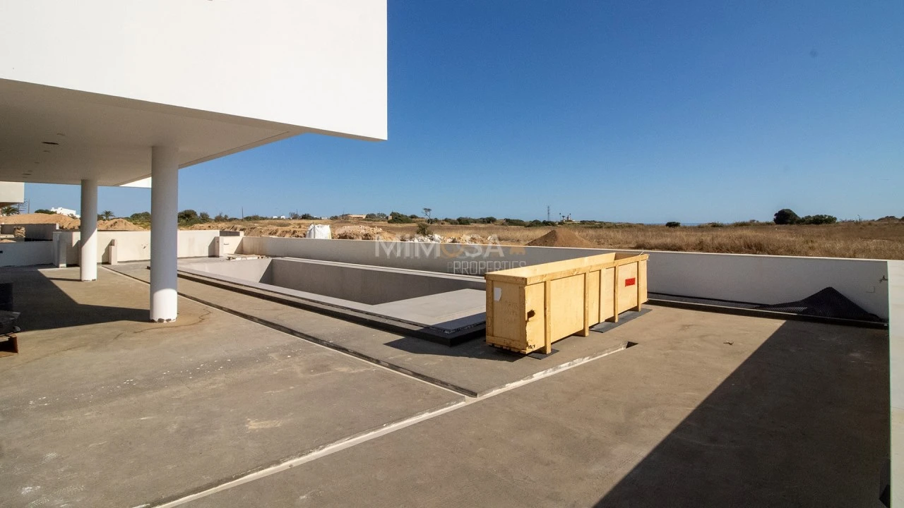 Moradia T4 para Venda em Lagos (São Sebastião e Santa Maria) Foto 11