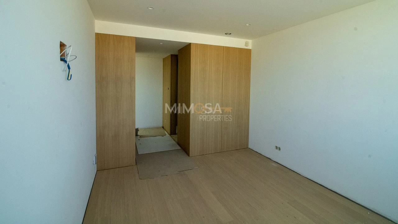 Moradia T4 para Venda em Lagos (São Sebastião e Santa Maria) Foto 15