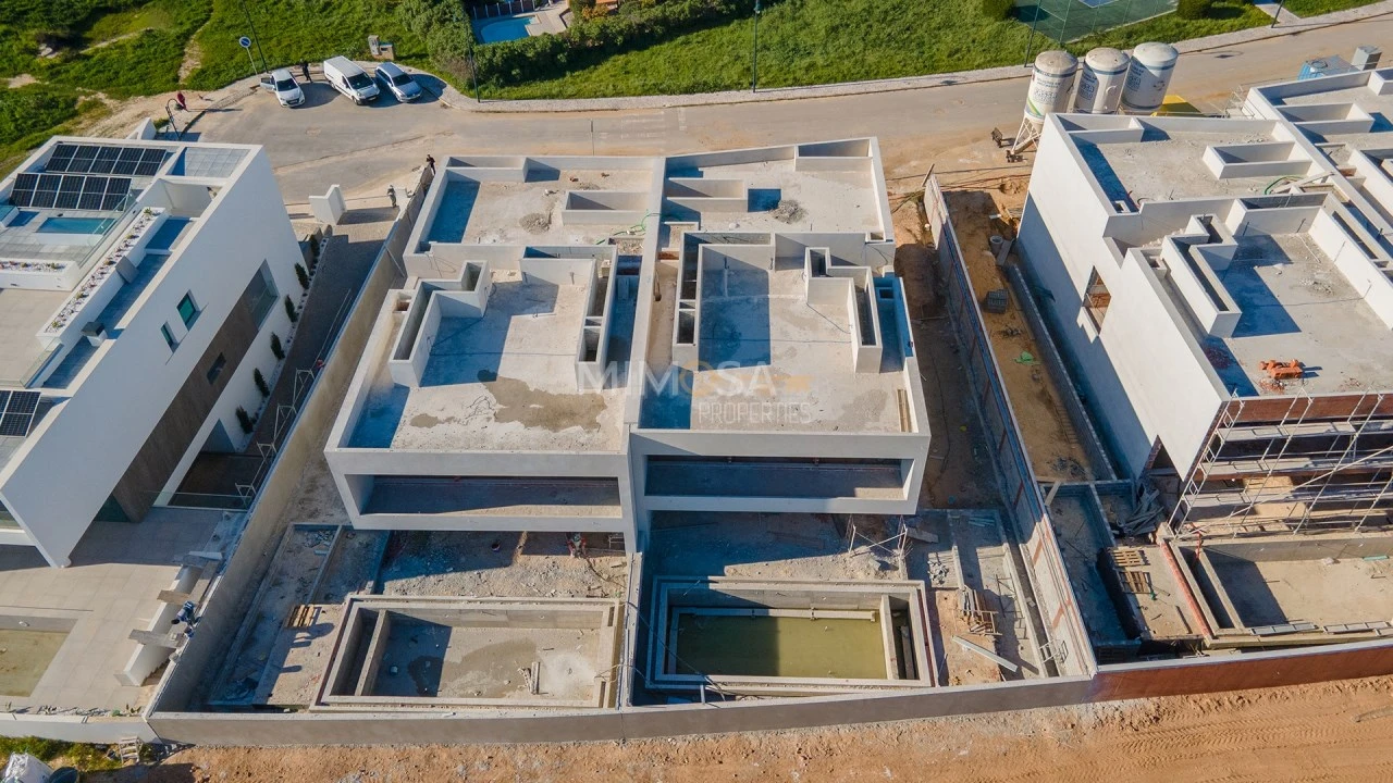Moradia T4 para Venda em Lagos (São Sebastião e Santa Maria) Foto 23
