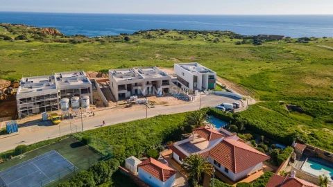 Moradia T4 para Venda em Lagos (São Sebastião e Santa Maria)