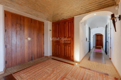 Moradia T4 para Venda em Lagos (São Sebastião e Santa Maria)