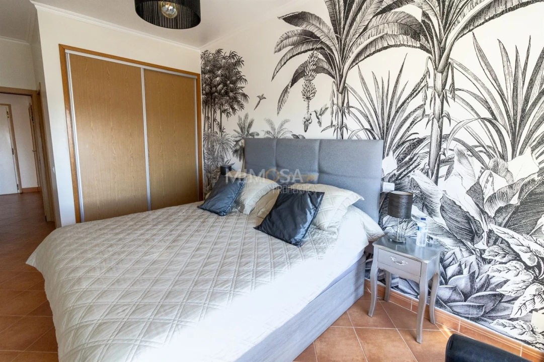 Apartamento T1 para Venda em Lagos (São Sebastião e Santa Maria) Foto 16