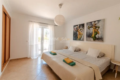 Moradia T4 para Venda em Aljezur