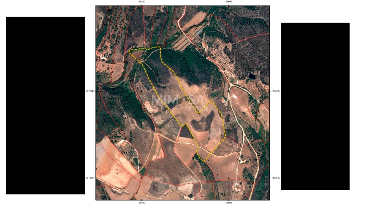 Quinta T4 para Venda em Aljezur Foto 23