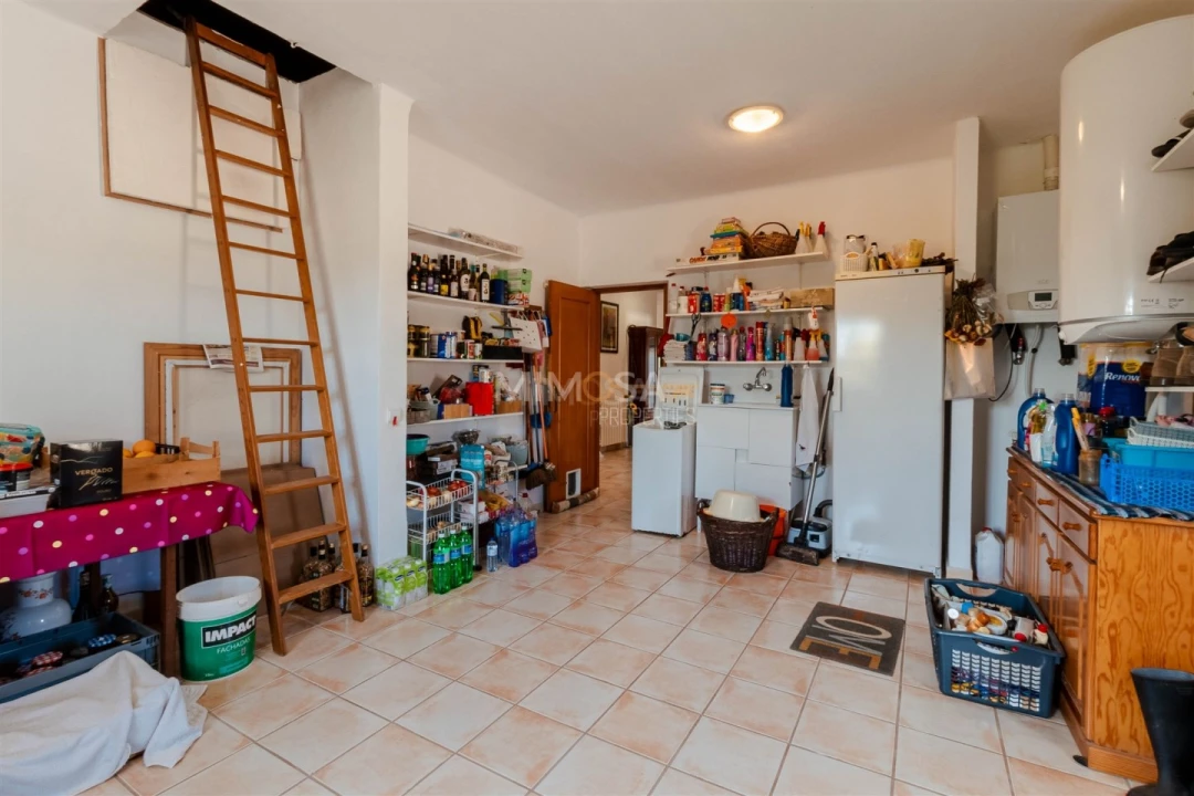 Moradia T4 para Venda em Bensafrim e Barão de São João Foto 30