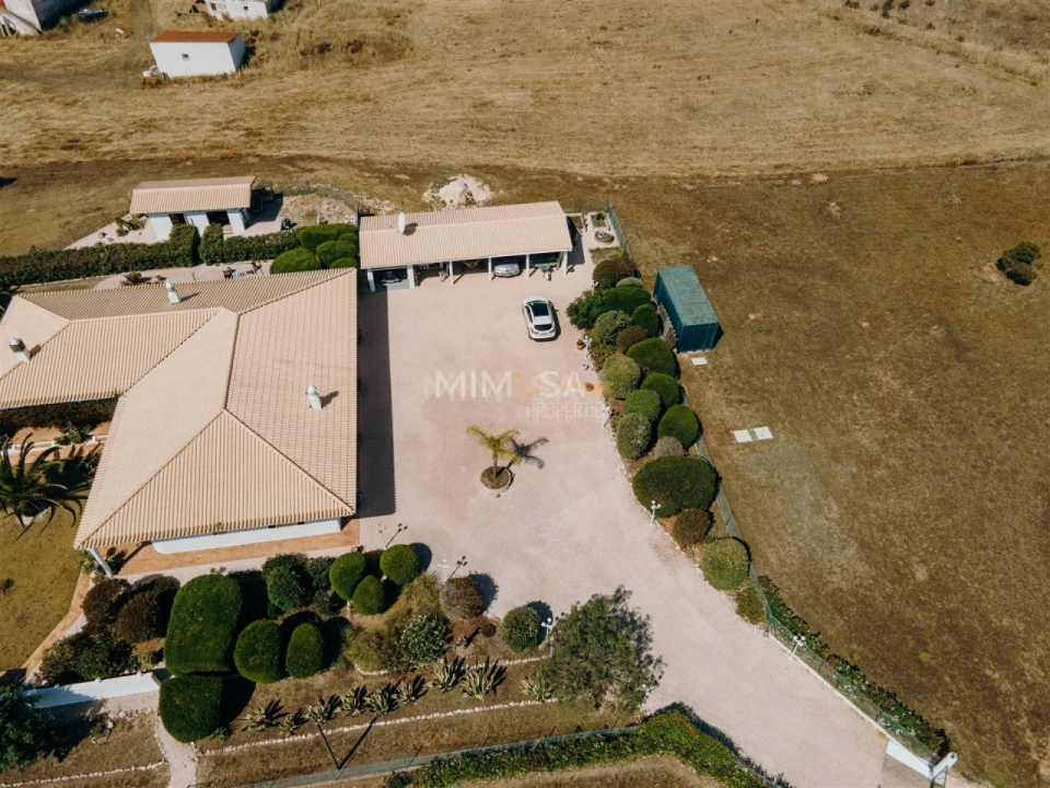 Moradia T4 para Venda em Bensafrim e Barão de São João Foto 50
