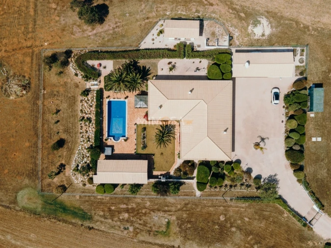 Moradia T4 para Venda em Bensafrim e Barão de São João Foto 3