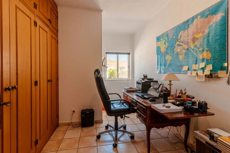 Moradia T4 para Venda em Bensafrim e Barão de São João Foto 25