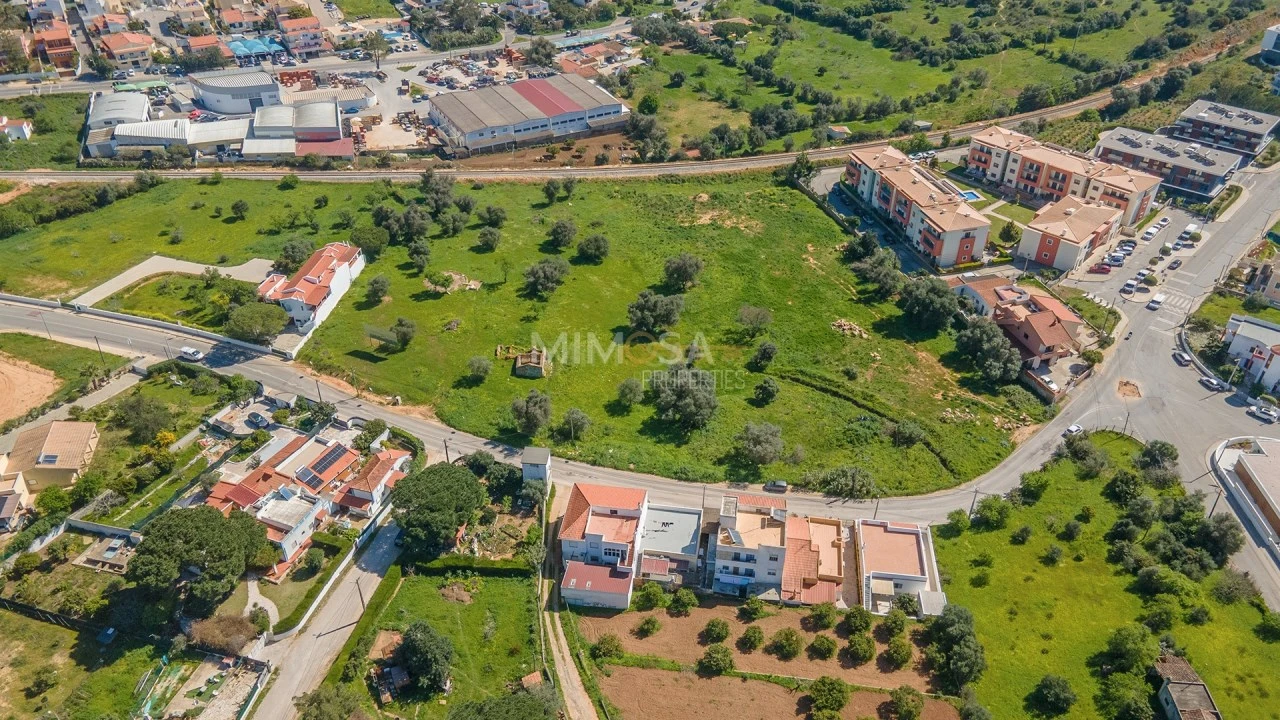 Moradia T4 para Venda em Portimão Foto 5