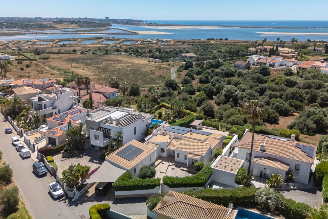 Moradia T3 para Venda em Odiaxere Foto 45