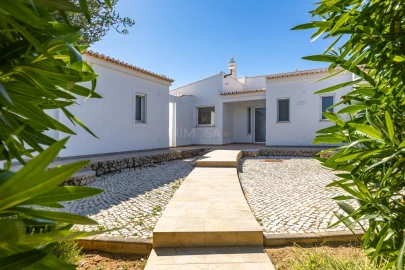 Moradia T3 para Venda em Odiaxere