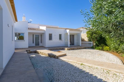 Moradia T3 para Venda em Odiaxere