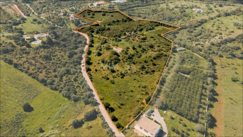 Quinta T4 para Venda em Lagos (São Sebastião e Santa Maria)
