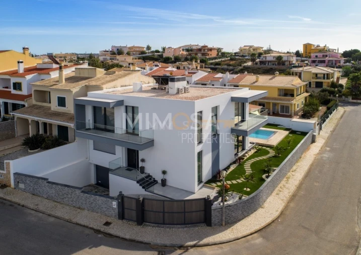 Moradia T3 para Venda em Estômbar e Parchal Foto 4