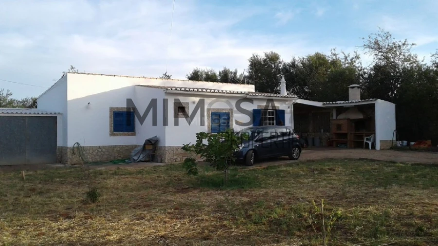 Moradia T2 para Venda em Bensafrim e Barão de São João Foto 4