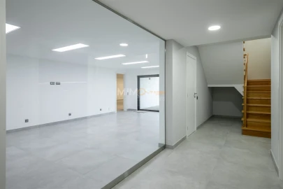 Moradia T5 para Venda em Lagos (São Sebastião e Santa Maria)
