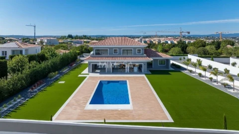 Moradia T5 para Venda em Lagos (São Sebastião e Santa Maria)