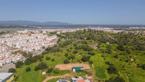 Moradia T3 para Venda em Ferragudo