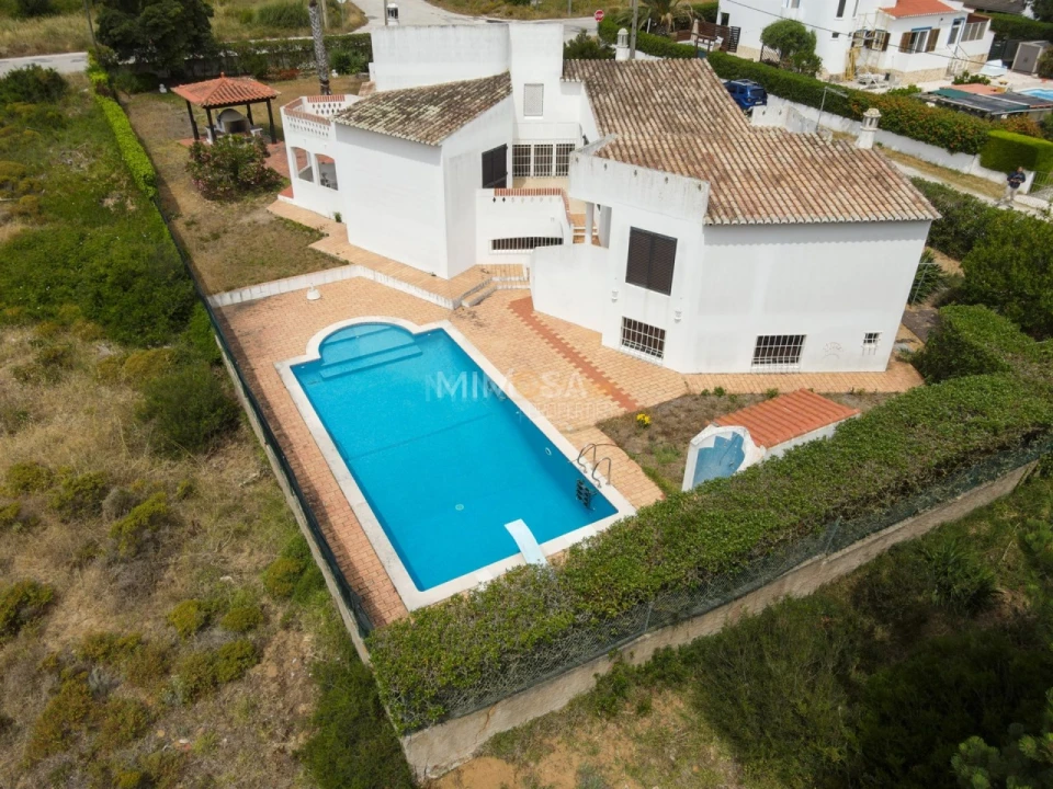 Moradia T6 para Venda em Aljezur Foto 1