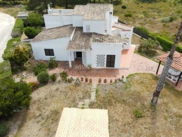 Moradia T6 para Venda em Aljezur