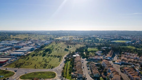 Terreno para Venda em Estômbar e Parchal