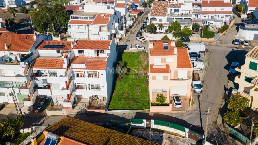 Terreno para Venda em Estômbar e Parchal Foto 2