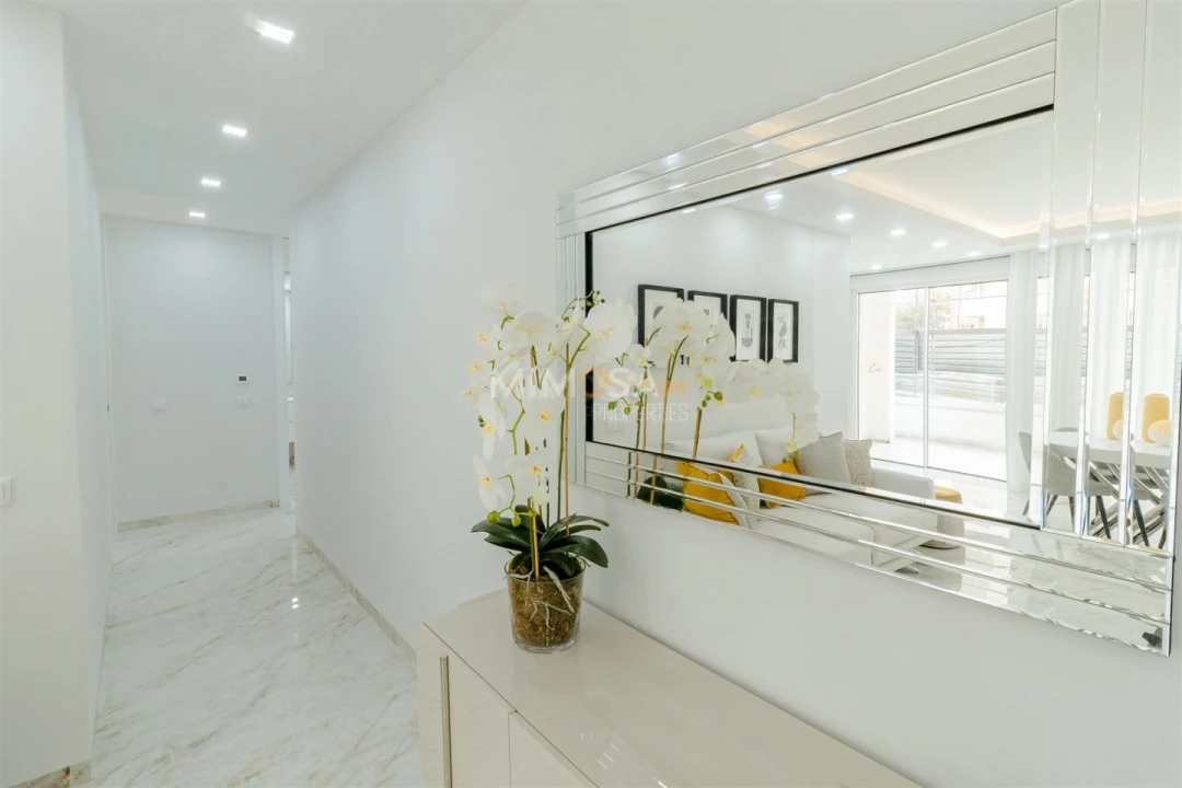 Apartamento T4 para Venda em Lagos (São Sebastião e Santa Maria) Foto 3
