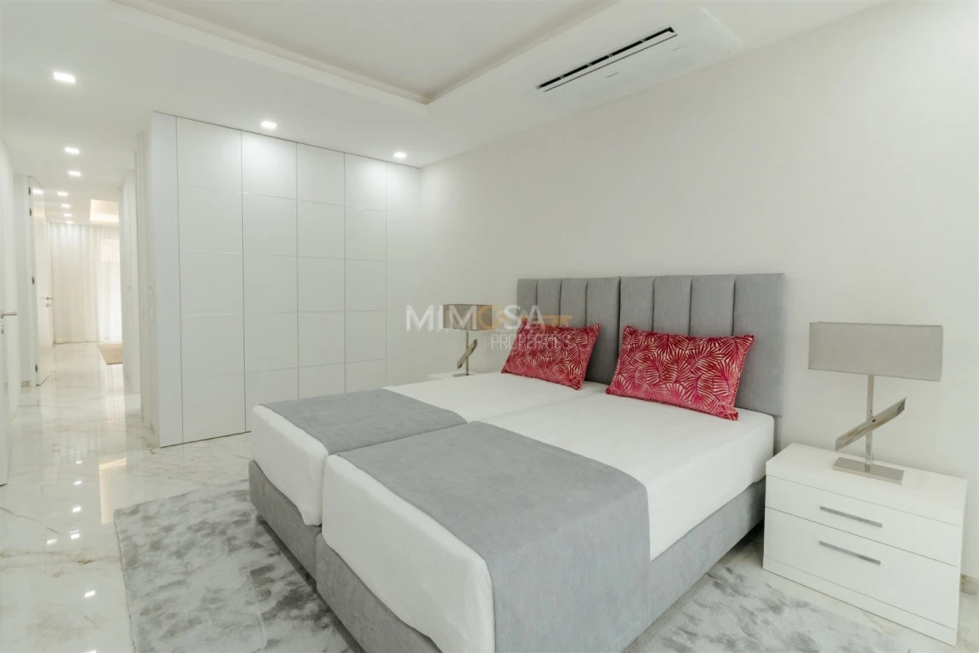 Apartamento T4 para Venda em Lagos (São Sebastião e Santa Maria) Foto 11