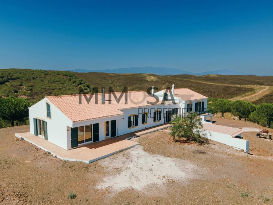 Quinta T4 para Venda em Odiaxere Foto 1
