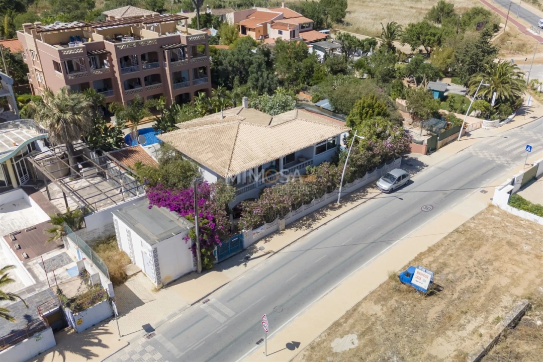 Moradia T5 para Venda em Lagos (São Sebastião e Santa Maria) Foto 43