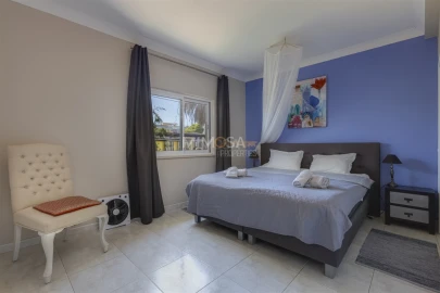 Moradia T5 para Venda em Lagos (São Sebastião e Santa Maria)
