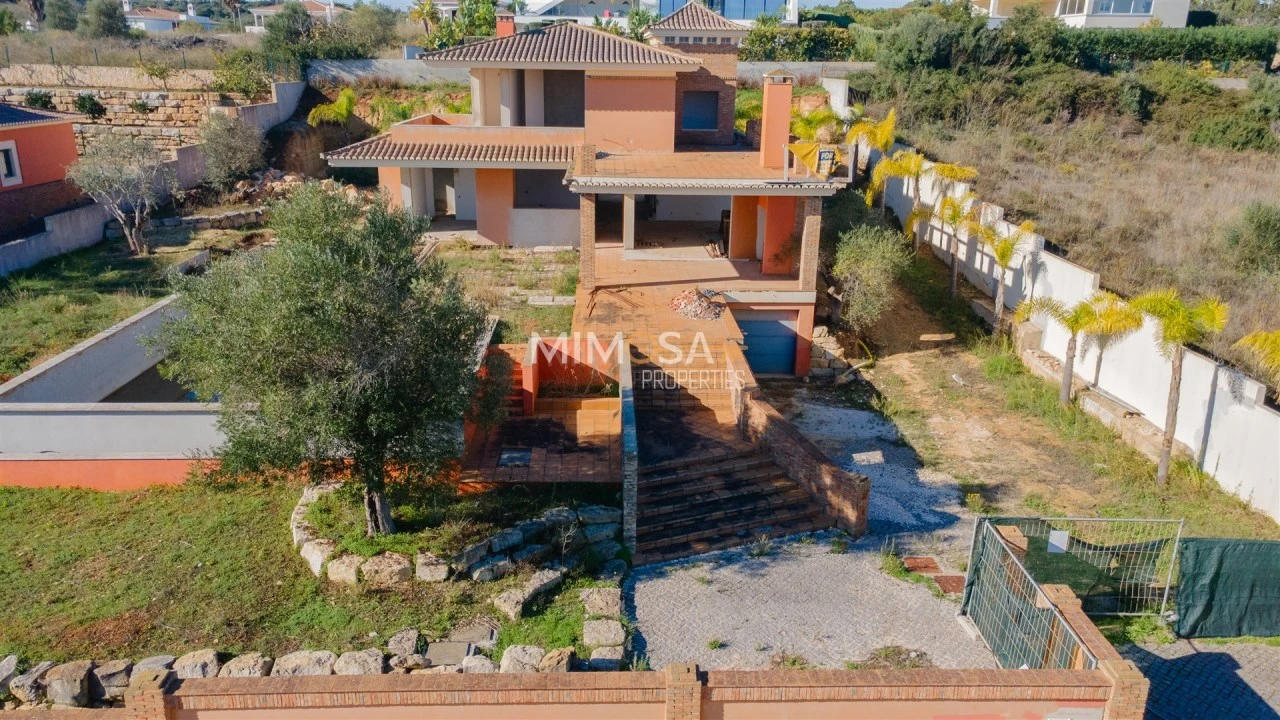 Moradia T4 para Venda em Lagos (São Sebastião e Santa Maria) Foto 23