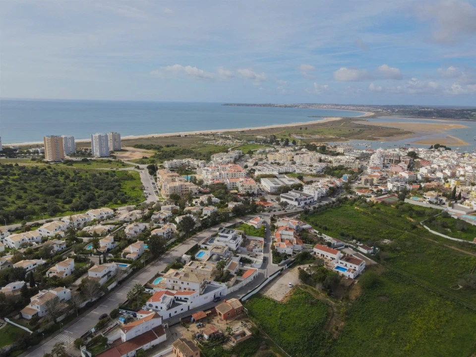 Moradia T3 para Venda em Alvor Foto 3