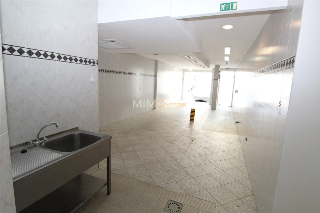 Loja para Venda em Lagos (São Sebastião e Santa Maria) Foto 8