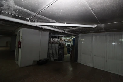 Loja para Venda em Lagos (São Sebastião e Santa Maria)