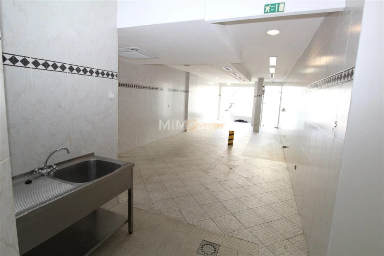 Loja para Venda em Lagos (São Sebastião e Santa Maria) Foto 8