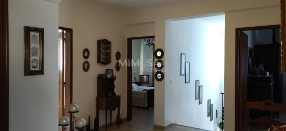 Moradia T5 para Venda em Lagos (São Sebastião e Santa Maria)